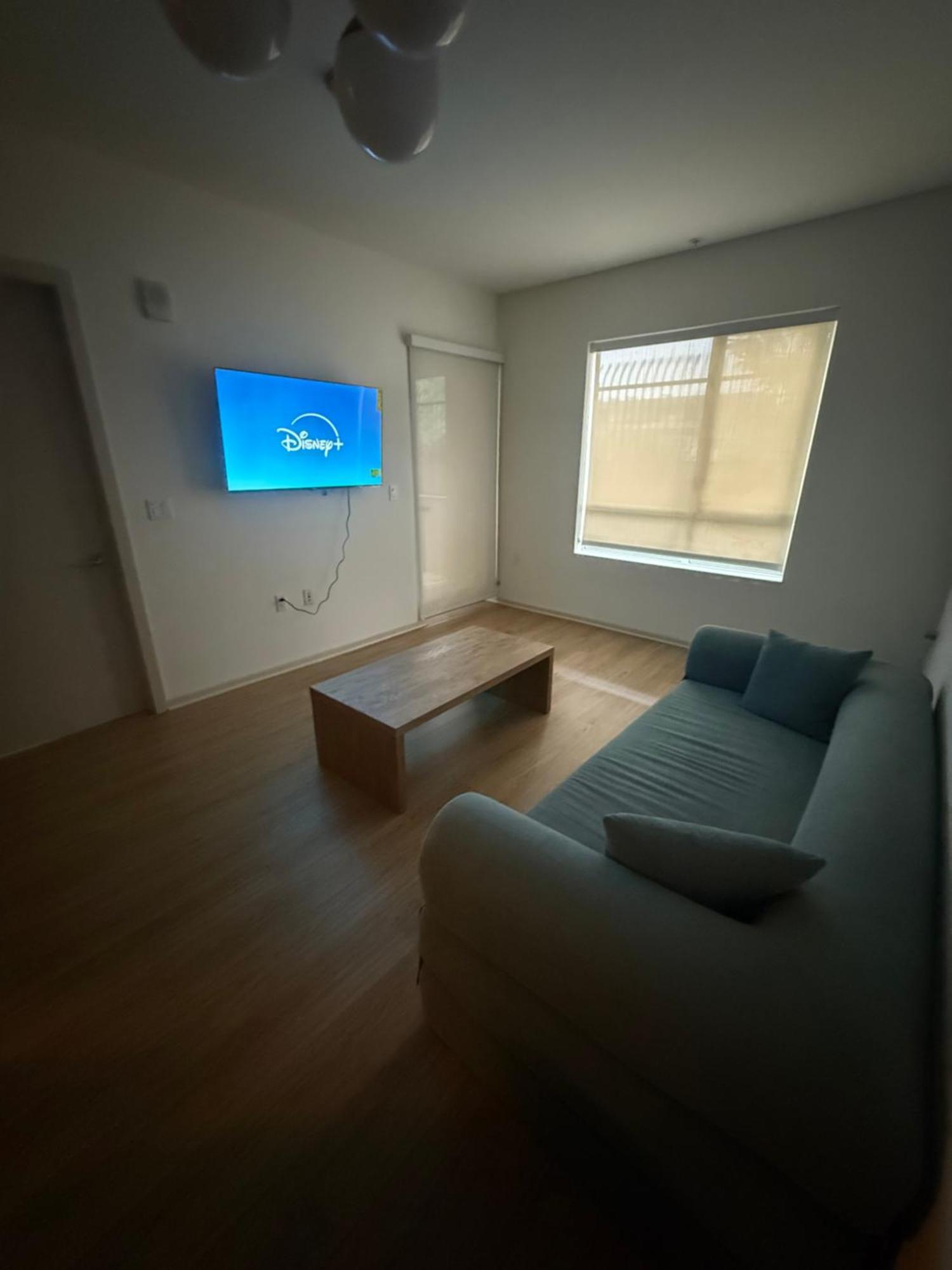 1br W Patio In Hollywood!! Apartamento